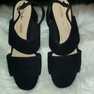 Clarks Cushion Plus Womens Suede Like Shoes With Block Heel